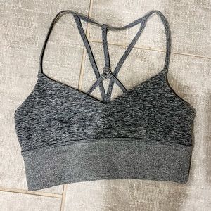 Alo yoga sports bra size s